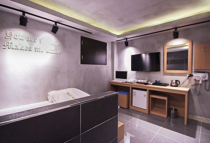 هتل Daegu Dongseongno Savoy