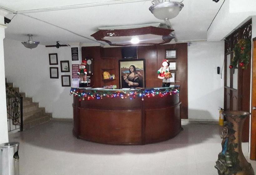 Hotel Davinci Calarca