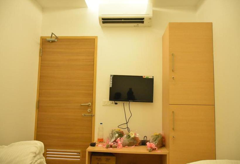 هتل Freshup Tirupati