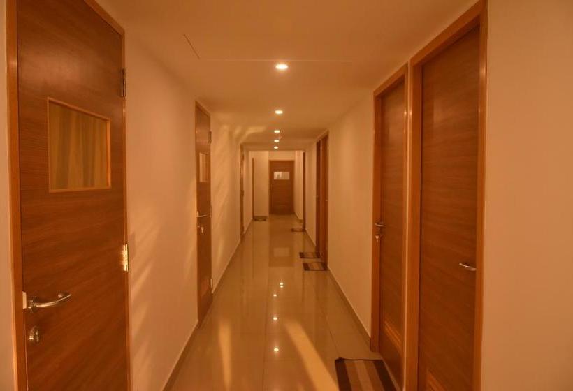 هتل Freshup Tirupati