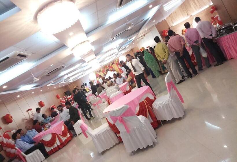 Hotelli The Golden Sunrise