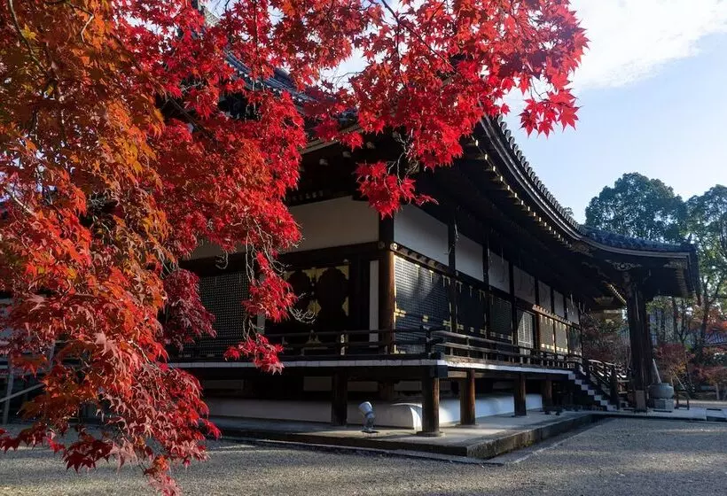 Hotelli Tokyu Stay Kyoto Sanjokarasuma