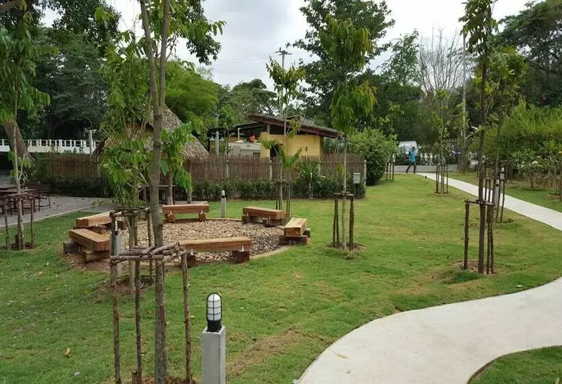 Narinfah Resort