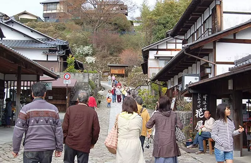 旅館 Hanasarasa