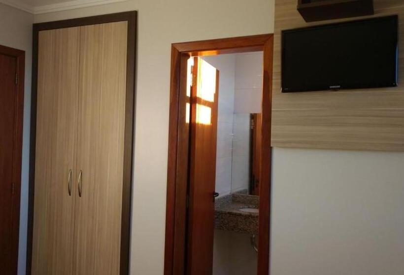 Santa Clara Hotel E Restaurante