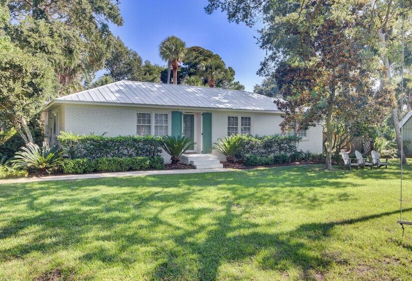 16 29th Avenue Isle Of Palms Group Retreat