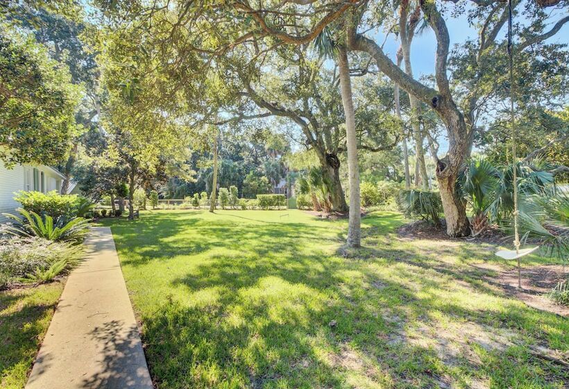 16 29th Avenue Isle Of Palms Group Retreat