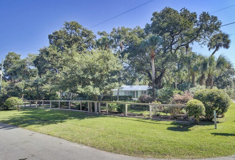 16 29th Avenue Isle Of Palms Group Retreat