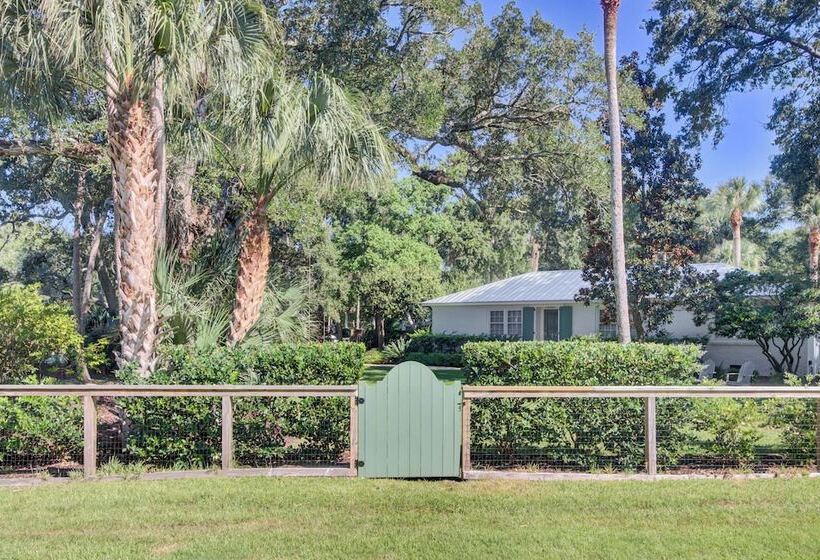 16 29th Avenue Isle Of Palms Group Retreat