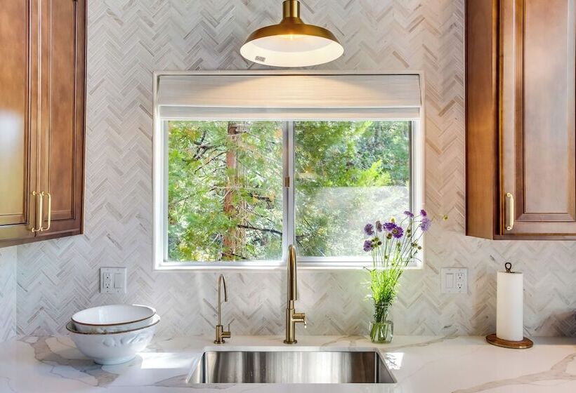 Designer A Frame In Lake Arrowhead W/ Game Room