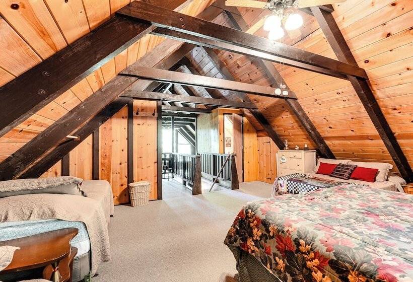 Beach Access, Furnished Deck & Grill: Arnold Cabin