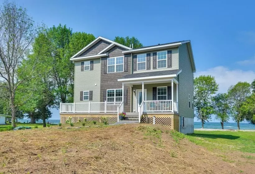 Waterfront Views: Lake Ontario Gem W/ Fireplace