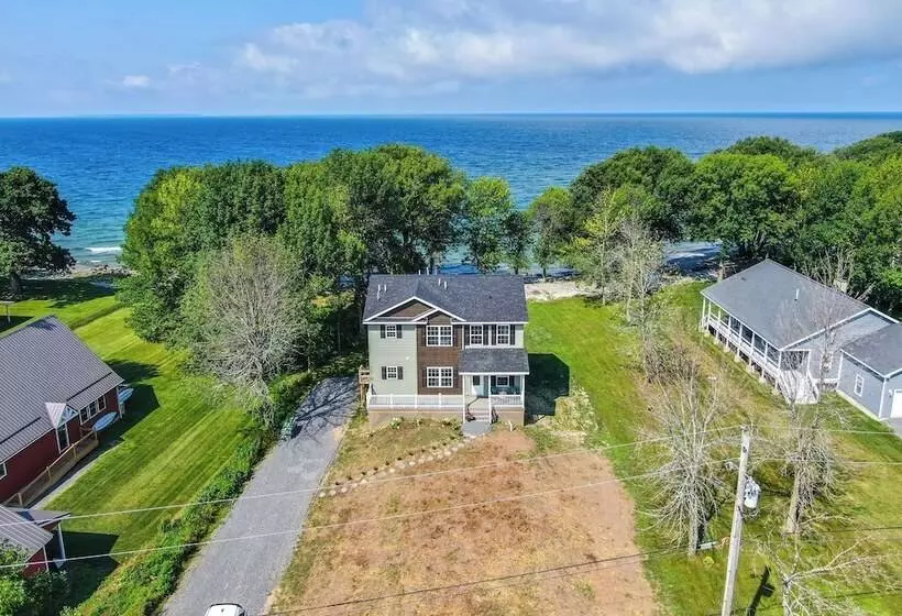 Waterfront Views: Lake Ontario Gem W/ Fireplace