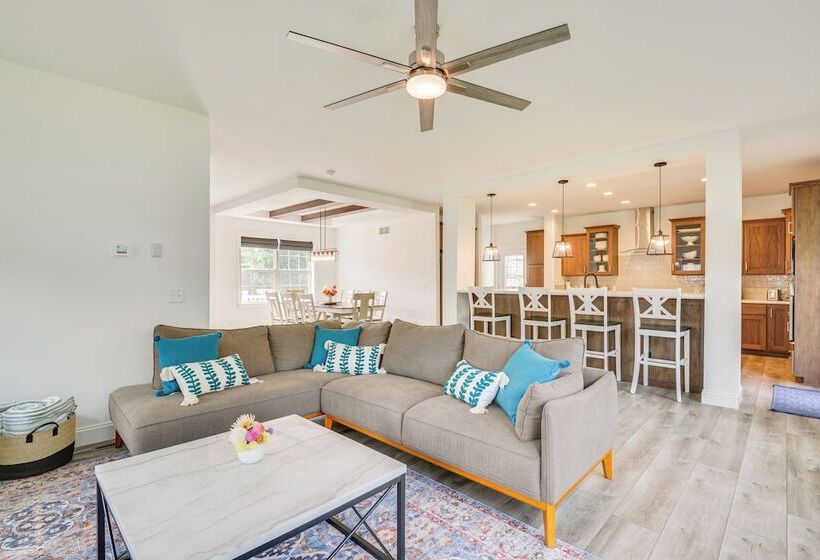 Waterfront Views: Lake Ontario Gem W/ Fireplace