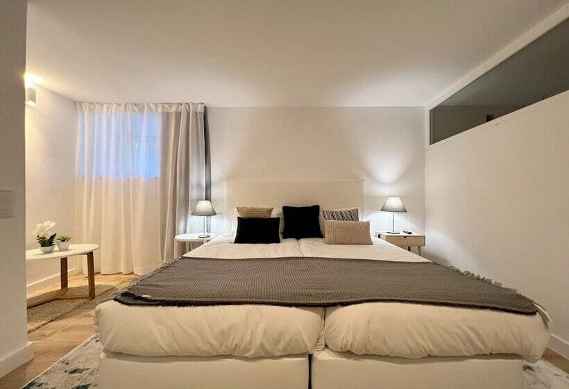 Casas Capela By O Porto Seven