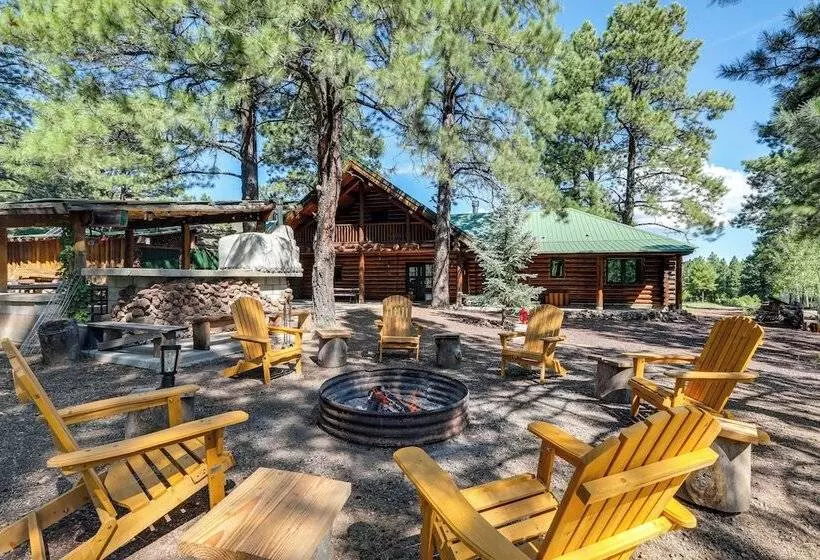 Forested Flagstaff Cabin ~ 23 Mi From Downtown