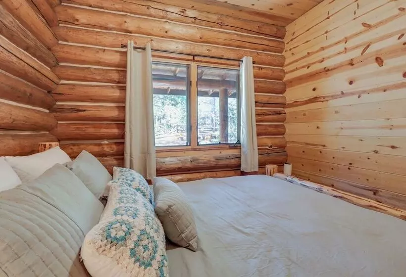 Forested Flagstaff Cabin ~ 23 Mi From Downtown