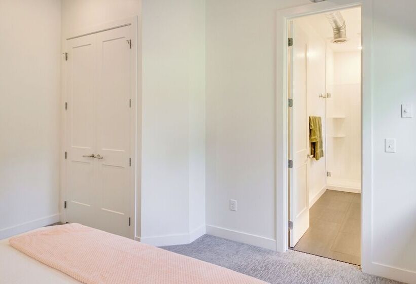 Lakefront Ottertail Retreat W/ Dock + Fire Pits!