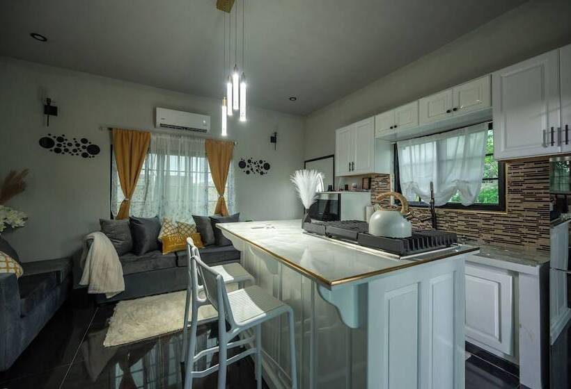 펜션 One Love Guesthouse