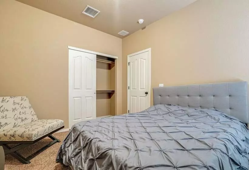 Pet Friendly Santa Teresa Home W/ Patio & Grill!