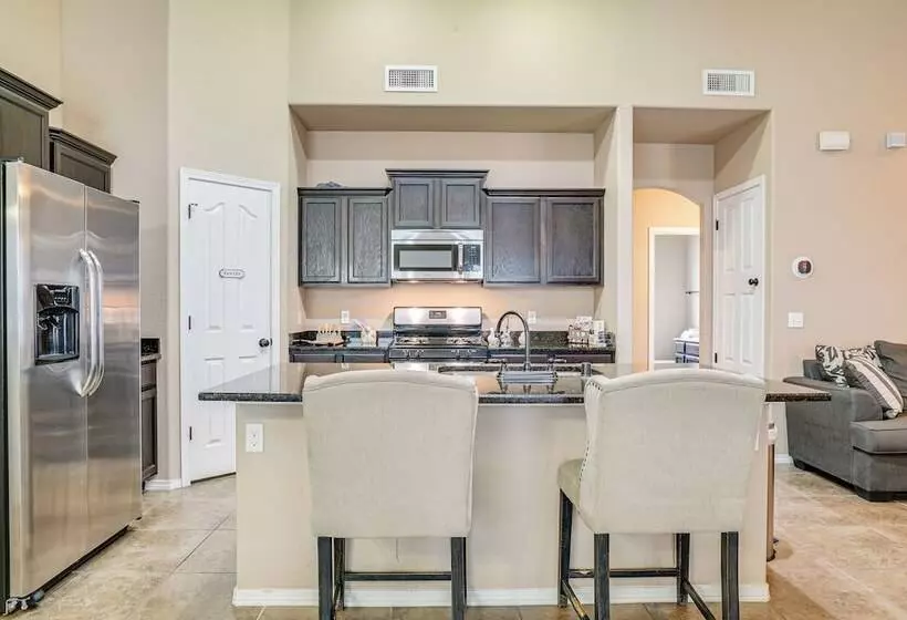 Pet Friendly Santa Teresa Home W/ Patio & Grill!