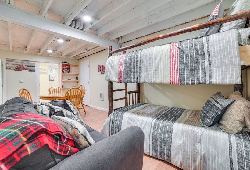 Quiet Family Home W/ Yard < 1 Mi To Houghton Lake!