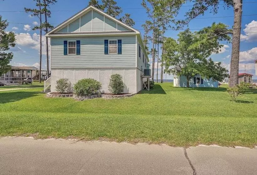 Riverfront Aurora Home W/ Deck & Private Pier!