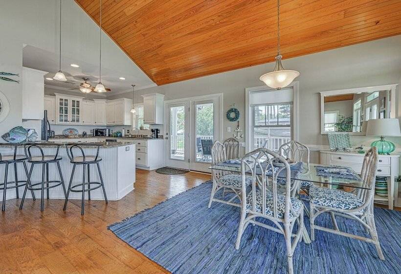 Riverfront Aurora Home W/ Deck & Private Pier!