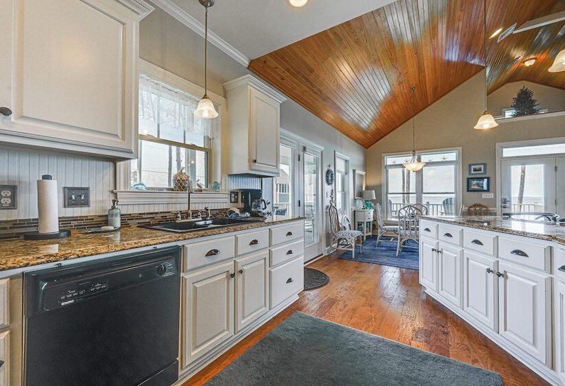 Riverfront Aurora Home W/ Deck & Private Pier!