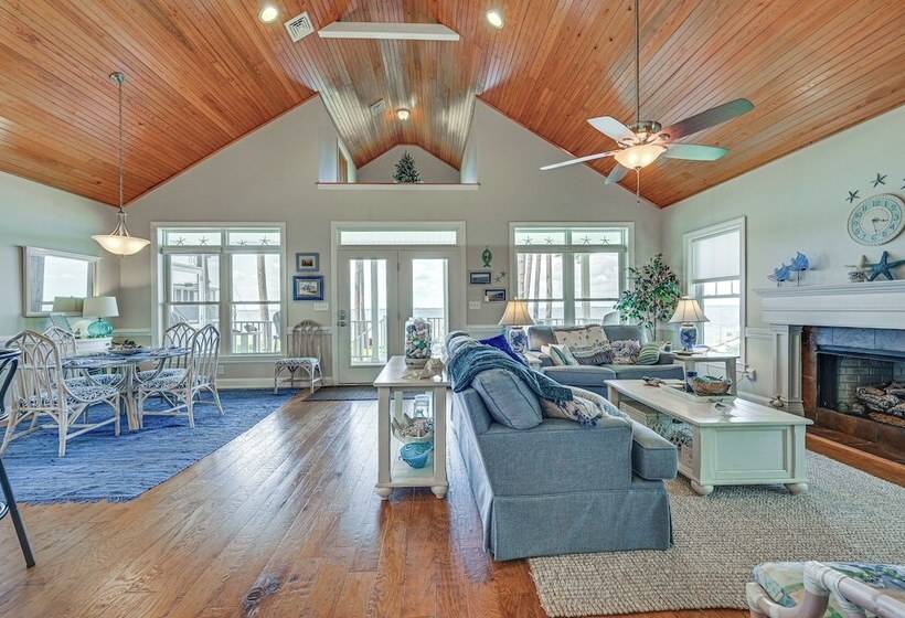 Riverfront Aurora Home W/ Deck & Private Pier!