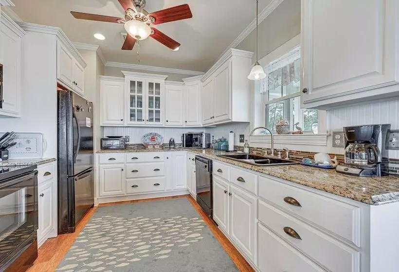 Riverfront Aurora Home W/ Deck & Private Pier!