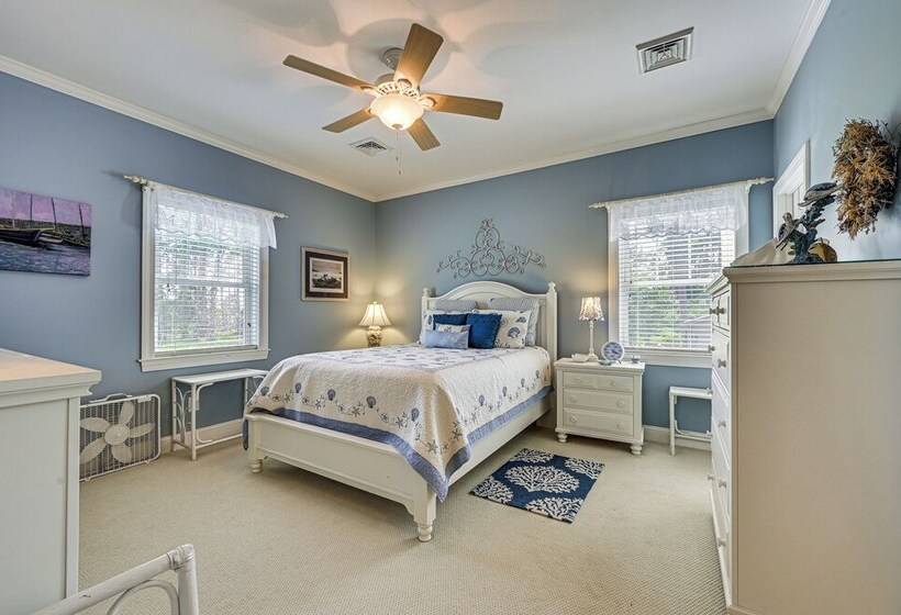 Riverfront Aurora Home W/ Deck & Private Pier!