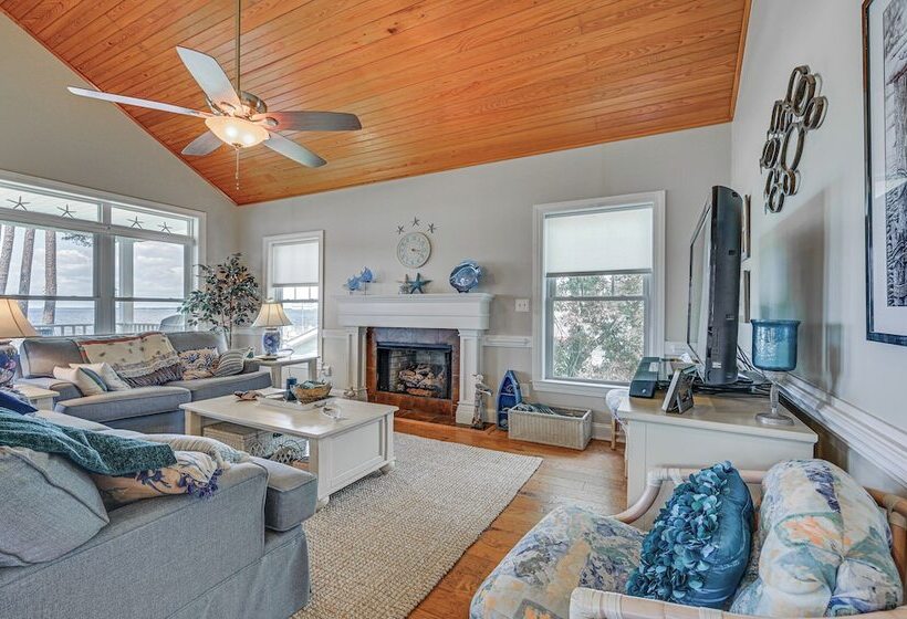 Riverfront Aurora Home W/ Deck & Private Pier!