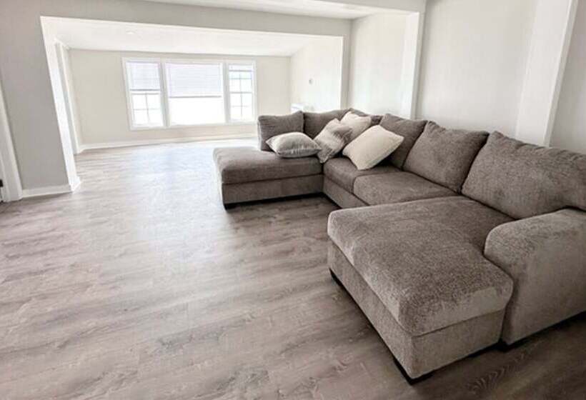 Saratoga Lakeside Retreat