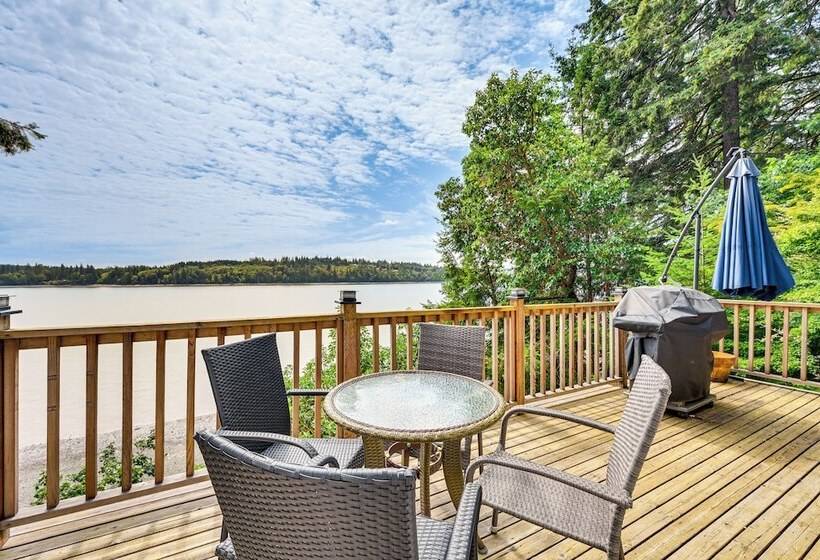 Serene Shelton Sanctuary W/ Private Beach & Kayaks