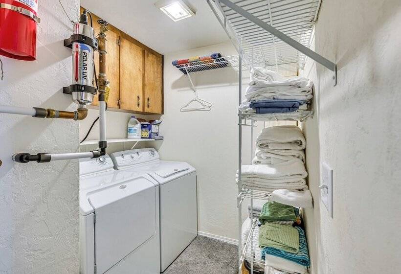 Serene Shelton Sanctuary W/ Private Beach & Kayaks