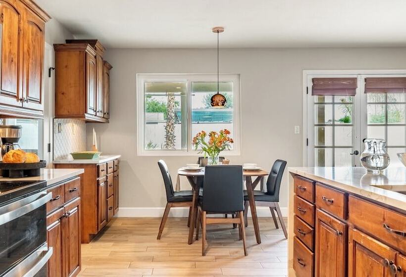 Sheena By Avantstay Private Pool, Firepit, Ping Pong