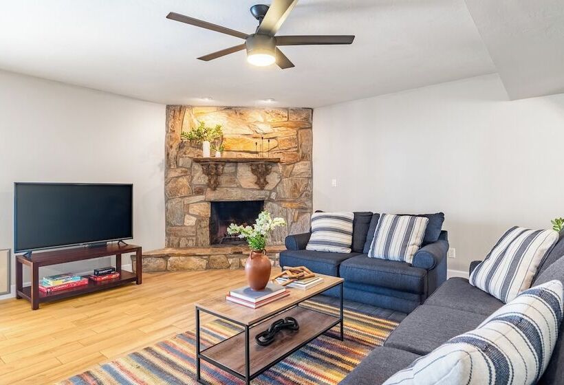 Sheena By Avantstay Private Pool, Firepit, Ping Pong