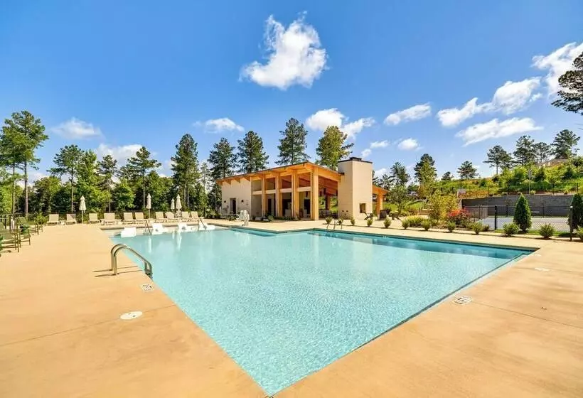 Private Hot Tub: Lakefront Connelly Springs Escape