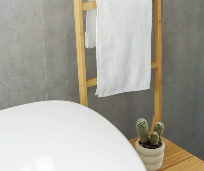 The Urbanist Inner City Residences