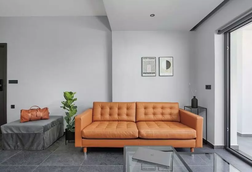 The Urbanist Inner City Residences