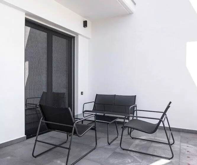 The Urbanist Inner City Residences