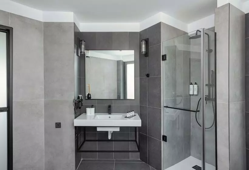 The Urbanist Inner City Residences