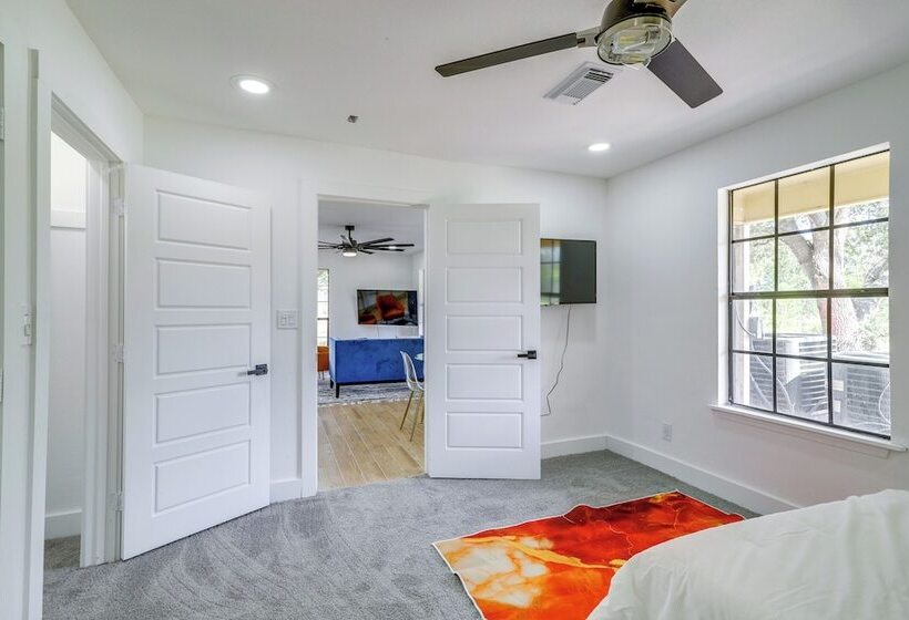 11 Mi To Golf: Home W/ Fishing Pond In Hempstead