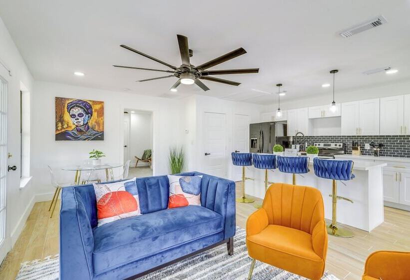 11 Mi To Golf: Home W/ Fishing Pond In Hempstead