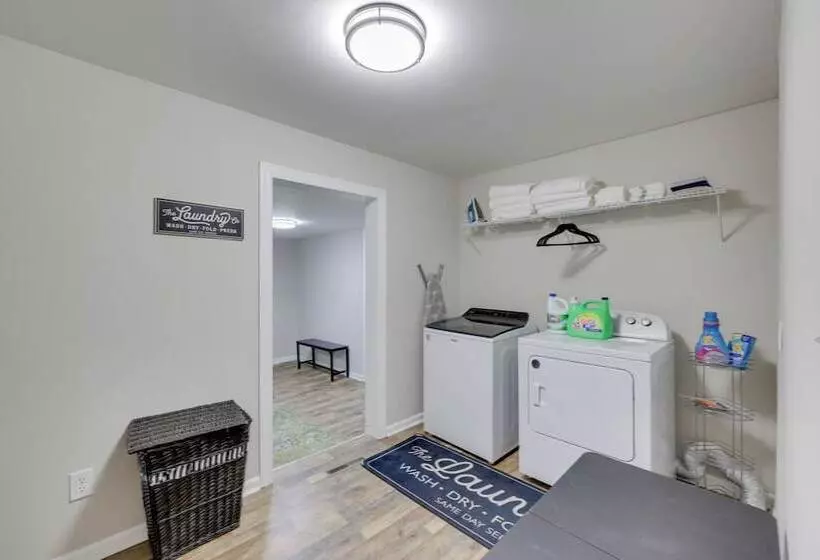 Walkable Greenville Home Near Dtwn