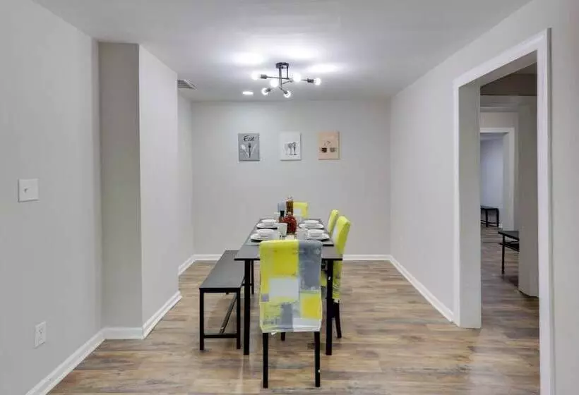 Walkable Greenville Home Near Dtwn