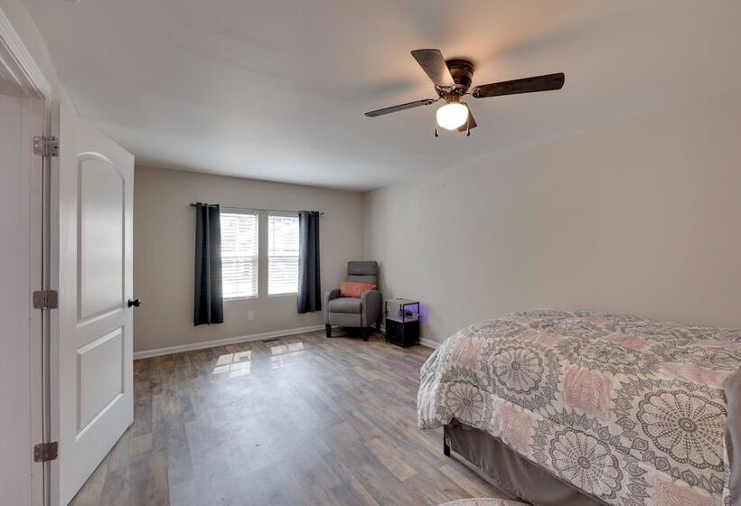 Walkable Greenville Home Near Dtwn