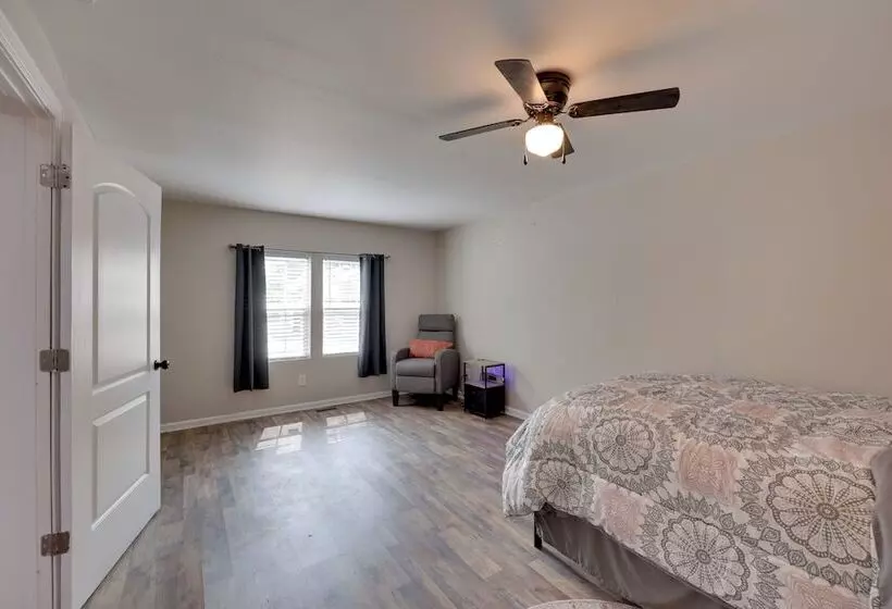 Walkable Greenville Home Near Dtwn