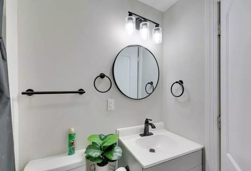 Walkable Greenville Home Near Dtwn